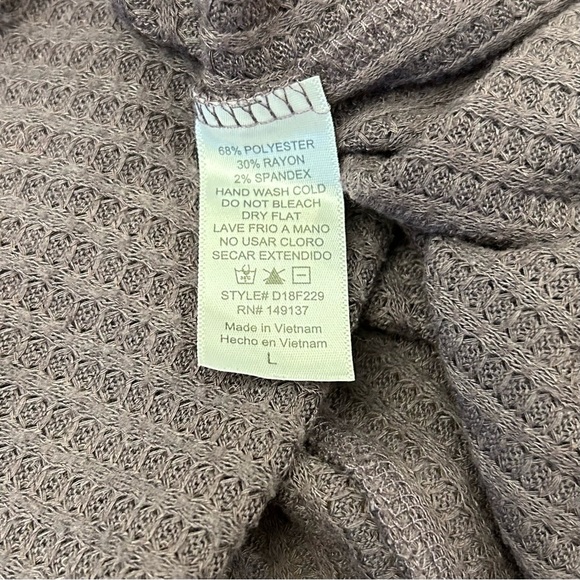 ANTHROPOLOGIE If You Be My Star, I’ll Be Your Sky Oversized Thermal Top - Picture 4 of 4